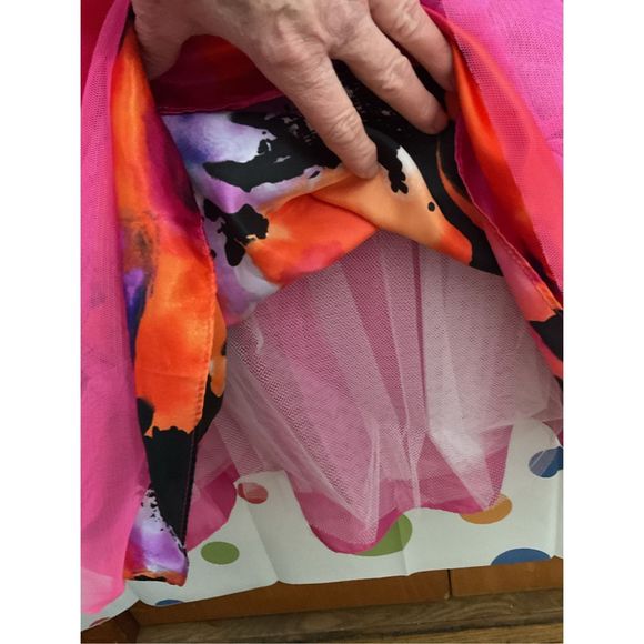 NWT Morgan & Co. Formal Dress Fuchsia Multi Size 5/6 🌸🍒 - Picture 9 of 15